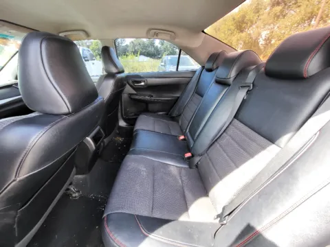 More photos of 2016 Toyota Camry SE at Dorsett Mitsubishi, IN