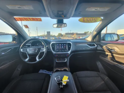 Photos of 2021 GMC Acadia SLE for sale in Terre Haute, IN at Dorsett Mitsubishi