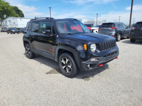 More photos of 2022 Jeep Renegade Trailhawk at Dorsett Mitsubishi, IN
