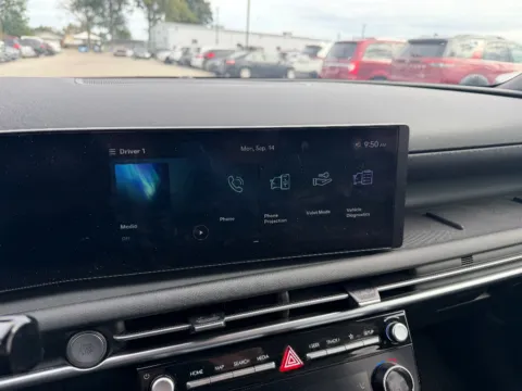 More photos of 2025 Hyundai Santa Cruz SEL at Dorsett Mitsubishi, IN