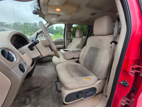 More photos of 2005 Ford F-150 XLT at Dorsett Mitsubishi, IN