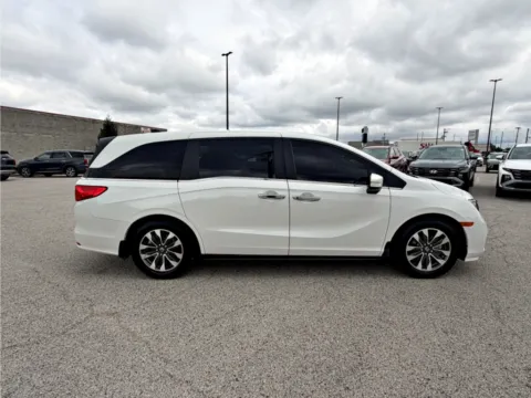 More photos of 2022 Honda Odyssey EX-L at Dorsett Mitsubishi, IN