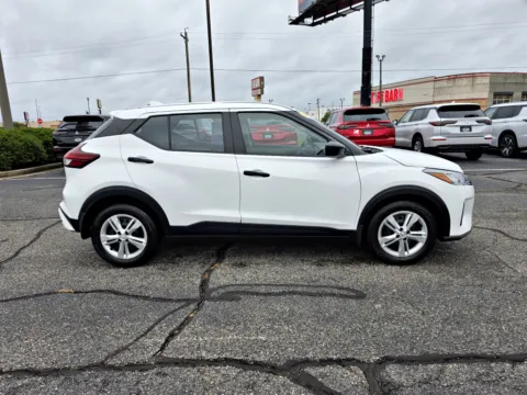 More photos of 2024 Nissan Kicks S at Dorsett Mitsubishi, IN