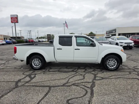 More photos of 2017 Nissan Frontier SV V6 at Dorsett Mitsubishi, IN