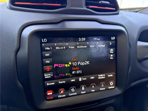 More photos of 2021 Jeep Renegade Trailhawk at Dorsett Mitsubishi, IN