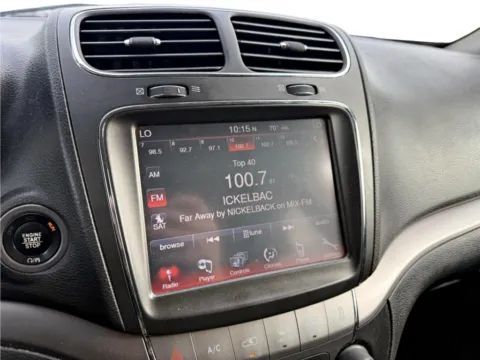 More photos of 2018 Dodge Journey Crossroad at Dorsett Mitsubishi, IN