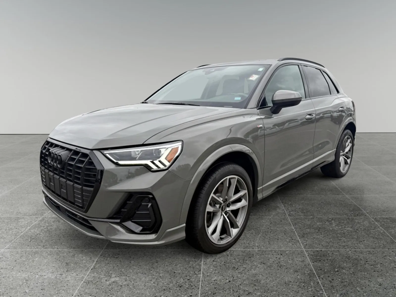2022 Audi Q3