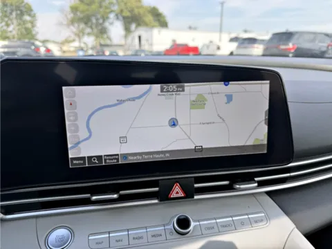More photos of 2025 Hyundai Elantra Limited at Dorsett Mitsubishi, IN