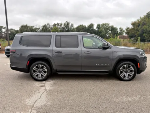 More photos of 2024 Jeep Wagoneer L Series II at Dorsett Mitsubishi, IN