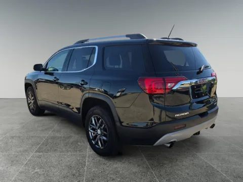 More photos of 2017 GMC Acadia SLT at Dorsett Mitsubishi, IN