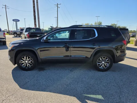 Photos of 2017 GMC Acadia SLT for sale in Terre Haute, IN at Dorsett Mitsubishi