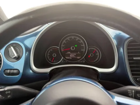 More photos of 2018 Volkswagen Beetle SE at Dorsett Mitsubishi, IN