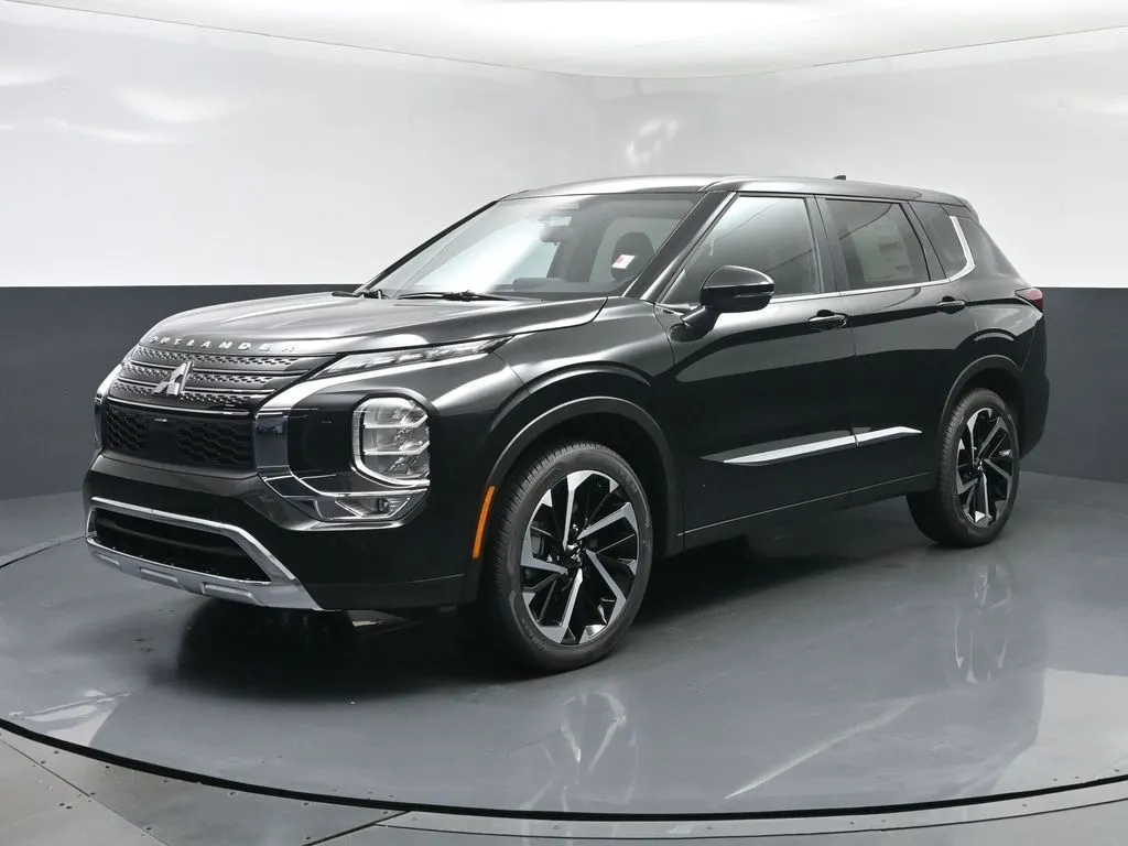 2024 Mitsubishi Outlander SE for sale in Terre Haute, IN