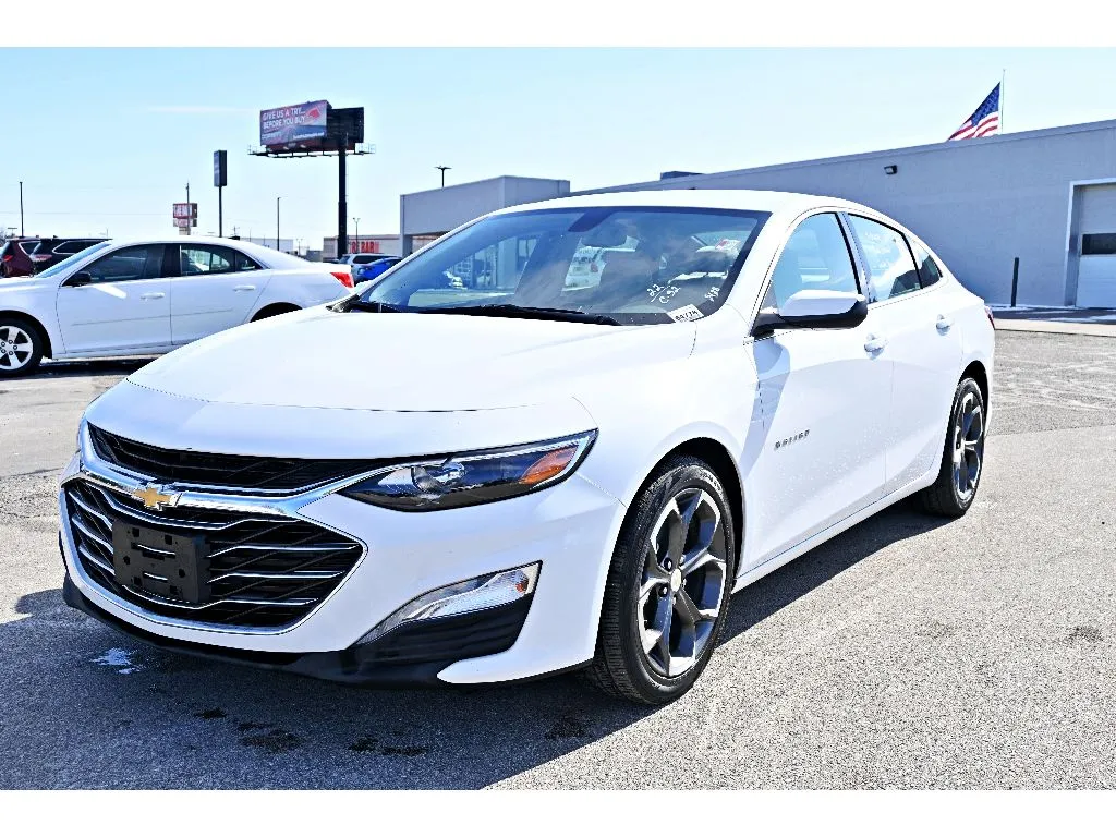 2022 Chevrolet Malibu LT for sale in Terre Haute, IN