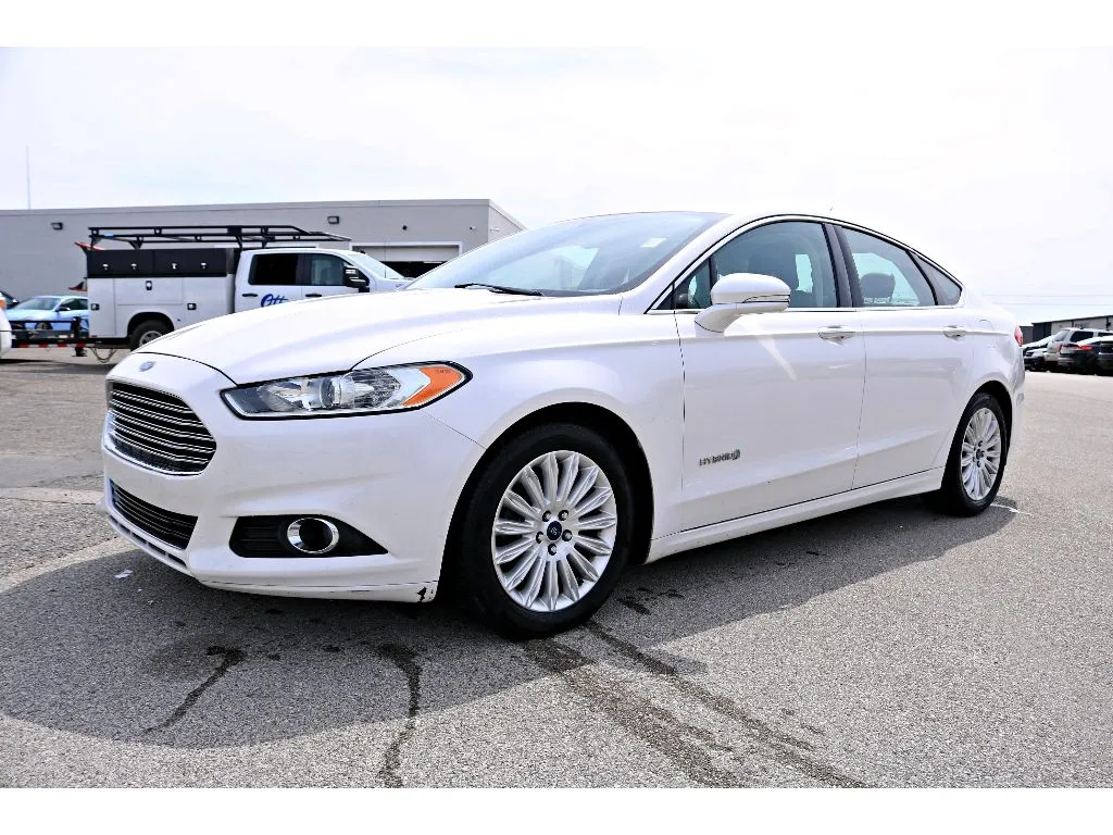 2015 Ford Fusion Hybrid SE Hybrid for sale in Terre Haute, IN