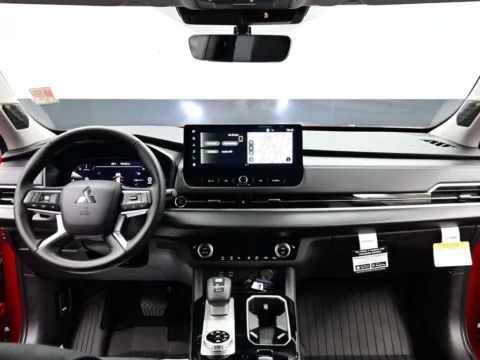 Photos of 2025 Mitsubishi Outlander SE for sale in Terre Haute, IN at Dorsett Mitsubishi