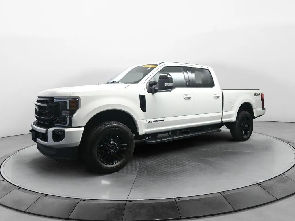 White 2022 Ford F-250 Super Duty LARIAT for sale in Terre Haute, IN