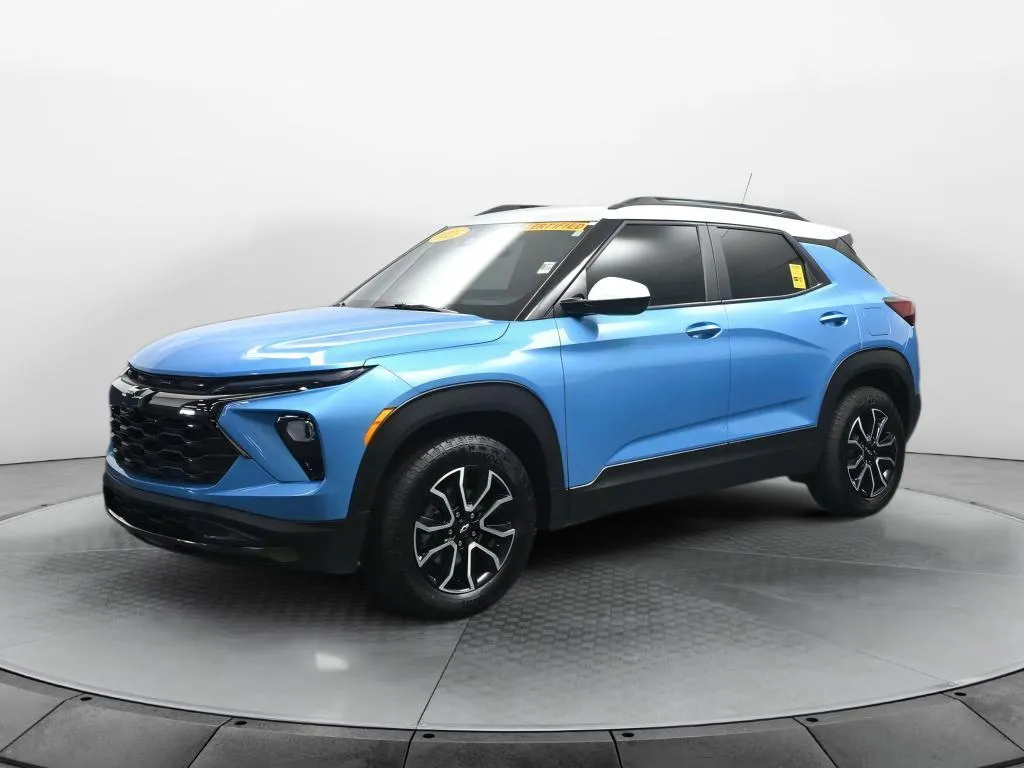 Blue 2025 Chevrolet TrailBlazer ACTIV for sale in Terre Haute, IN
