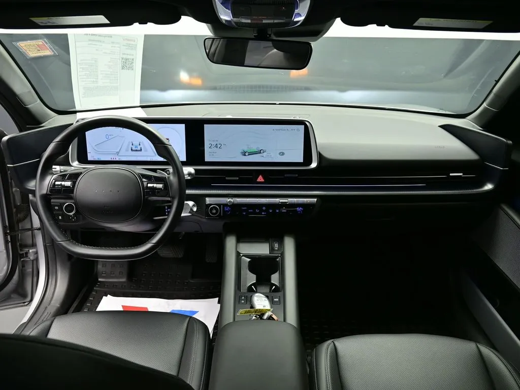 Used 2024 Hyundai IONIQ 6 Preferred with VIN KMHM34AC3RA060902 for sale in Terre Haute, IN