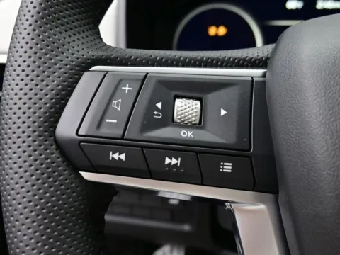 More photos of 2025 Mitsubishi Outlander Platinum Edition at Dorsett Mitsubishi, IN