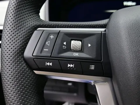 More photos of 2025 Mitsubishi Outlander Platinum Edition at Dorsett Mitsubishi, IN