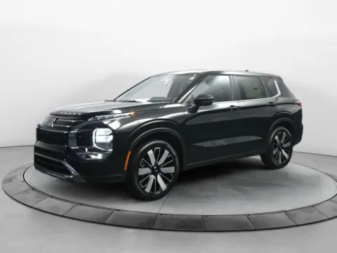 Black 2025 Mitsubishi Outlander SE for sale in Terre Haute, IN
