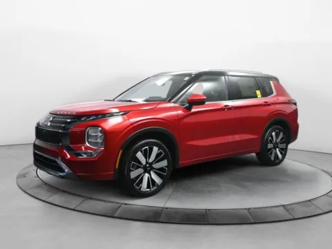 Black 2025 Mitsubishi Outlander SEL for sale in Terre Haute, IN