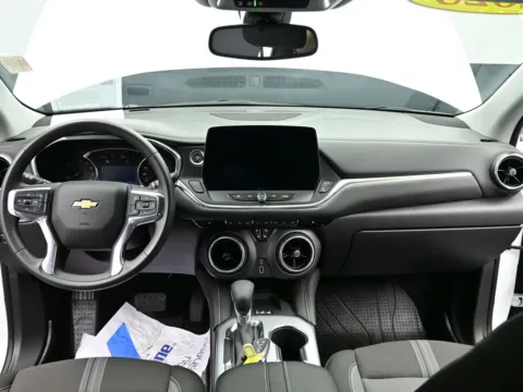Photos of 2023 Chevrolet Blazer LT for sale in Terre Haute, IN at Dorsett Mitsubishi
