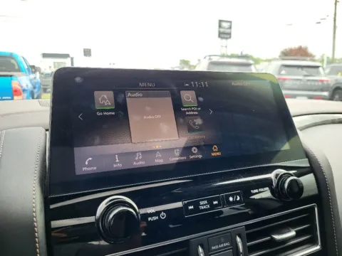 More photos of 2022 Nissan Armada Platinum at Dorsett Mitsubishi, IN