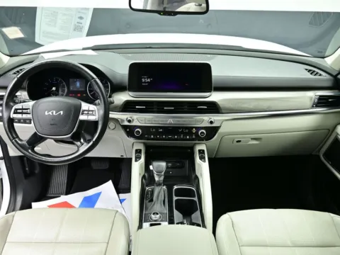 Photos of 2022 Kia Telluride EX for sale in Terre Haute, IN at Dorsett Mitsubishi