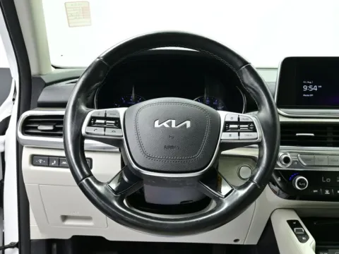 More photos of 2022 Kia Telluride EX at Dorsett Mitsubishi, IN