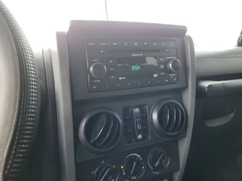 More photos of 2008 Jeep Wrangler Unlimited Unlimited X at Dorsett Mitsubishi, IN