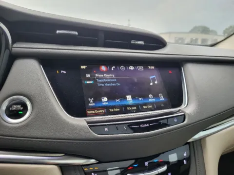 More photos of 2018 Cadillac XT5 Premium Luxury FWD at Dorsett Mitsubishi, IN