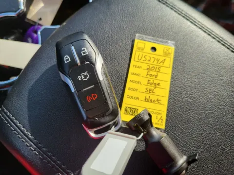 Photos of 2015 Ford Edge SEL for sale in Terre Haute, IN at Dorsett Mitsubishi