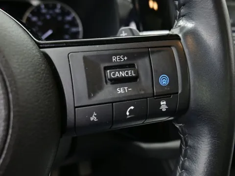More photos of 2022 Nissan Pathfinder SL at Dorsett Mitsubishi, IN