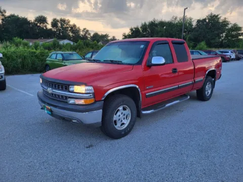 Red 2000 Chevrolet Silverado 1500 LT for sale in Terre Haute, IN