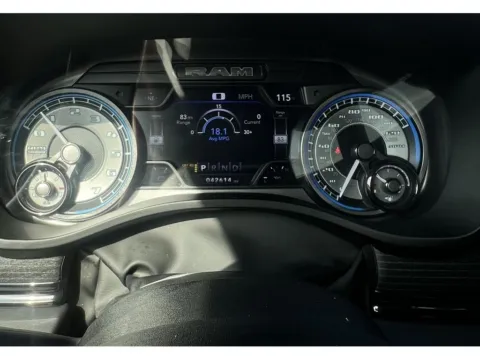 More photos of 2022 Ram 1500 Limited at Dorsett Mitsubishi, IN