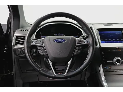 More photos of 2020 Ford Edge ST at Dorsett Mitsubishi, IN