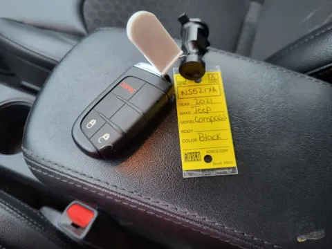 Photos of 2021 Jeep Compass Altitude for sale in Terre Haute, IN at Dorsett Mitsubishi