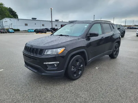 Black 2021 Jeep Compass Altitude for sale in Terre Haute, IN