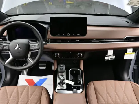 Photos of 2025 Mitsubishi Outlander SEL for sale in Terre Haute, IN at Dorsett Mitsubishi