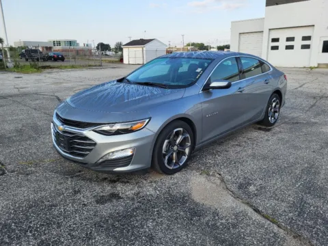 Gray 2023 Chevrolet Malibu LT for sale in Terre Haute, IN