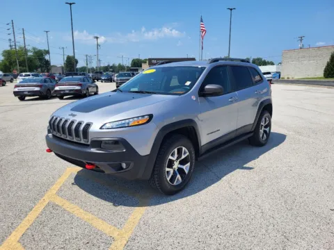 Silver 2014 Jeep Cherokee Trailhawk for sale in Terre Haute, IN