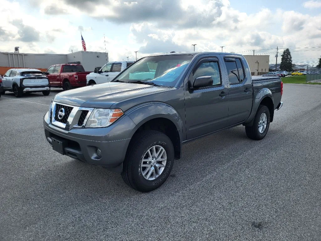 Gray 2016 Nissan Frontier SV for sale in Terre Haute, IN