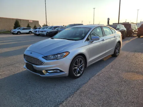 Silver 2017 Ford Fusion SE for sale in Terre Haute, IN
