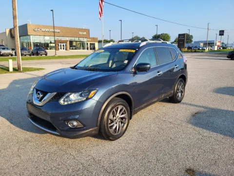 Blue 2016 Nissan Rogue SL for sale in Terre Haute, IN