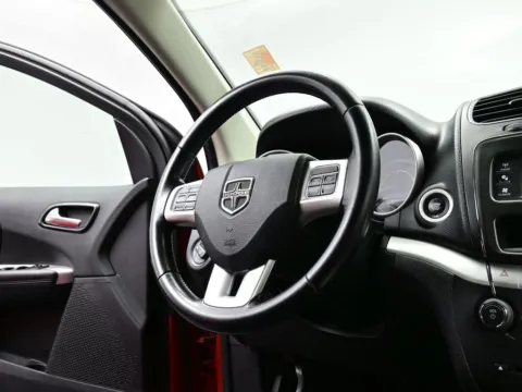 More photos of 2019 Dodge Journey SE at Dorsett Mitsubishi, IN