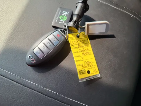 Photos of 2024 INFINITI QX80 SENSORY for sale in Terre Haute, IN at Dorsett Mitsubishi