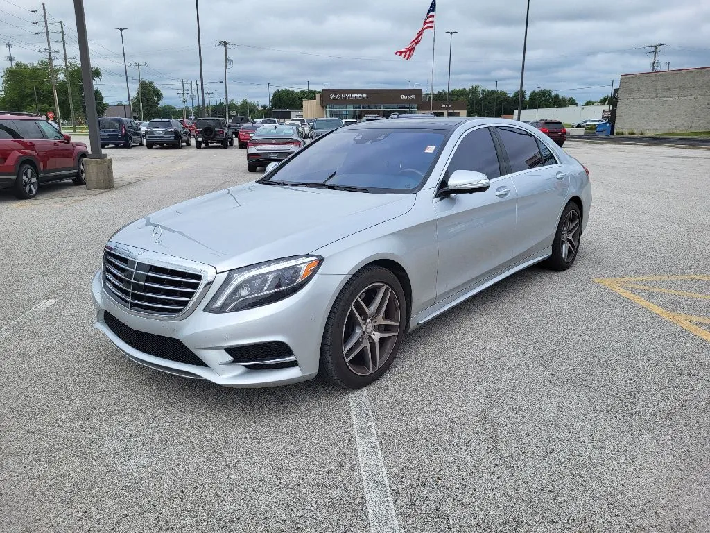 Silver 2015 Mercedes-Benz S-Class S550 4MATIC for sale in Terre Haute, IN