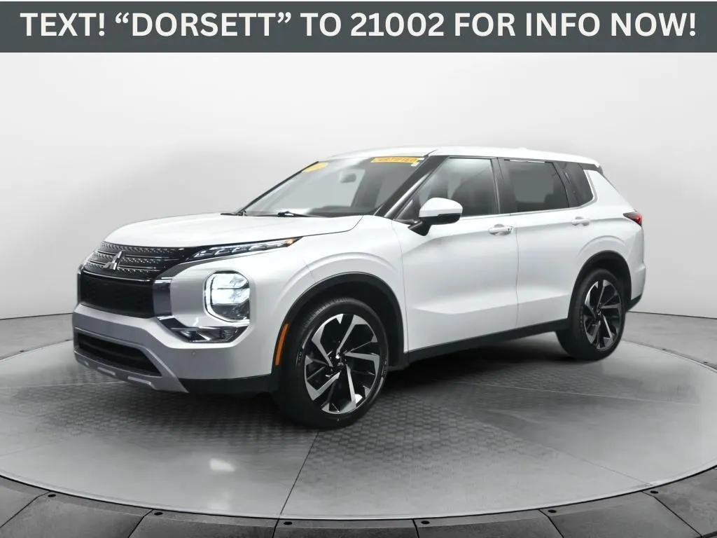 Silver 2024 Mitsubishi Outlander SE for sale in Terre Haute, IN